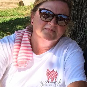 Meet your Posher, Evie